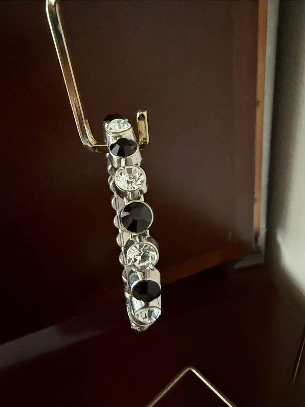 Silver Tone Crystal & Black Faceted Bracelet with Magnetic closure 8"